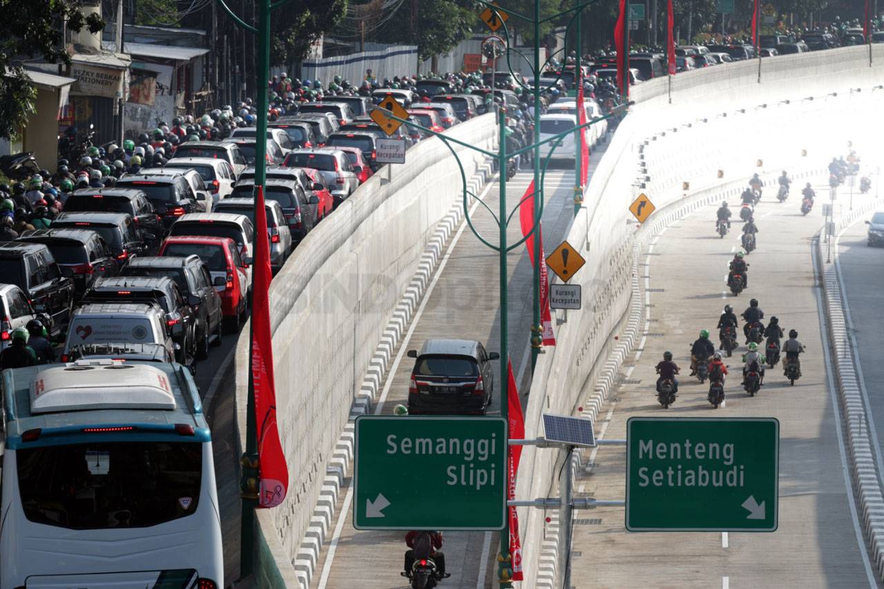 Underpass Mampang-Kuningan...