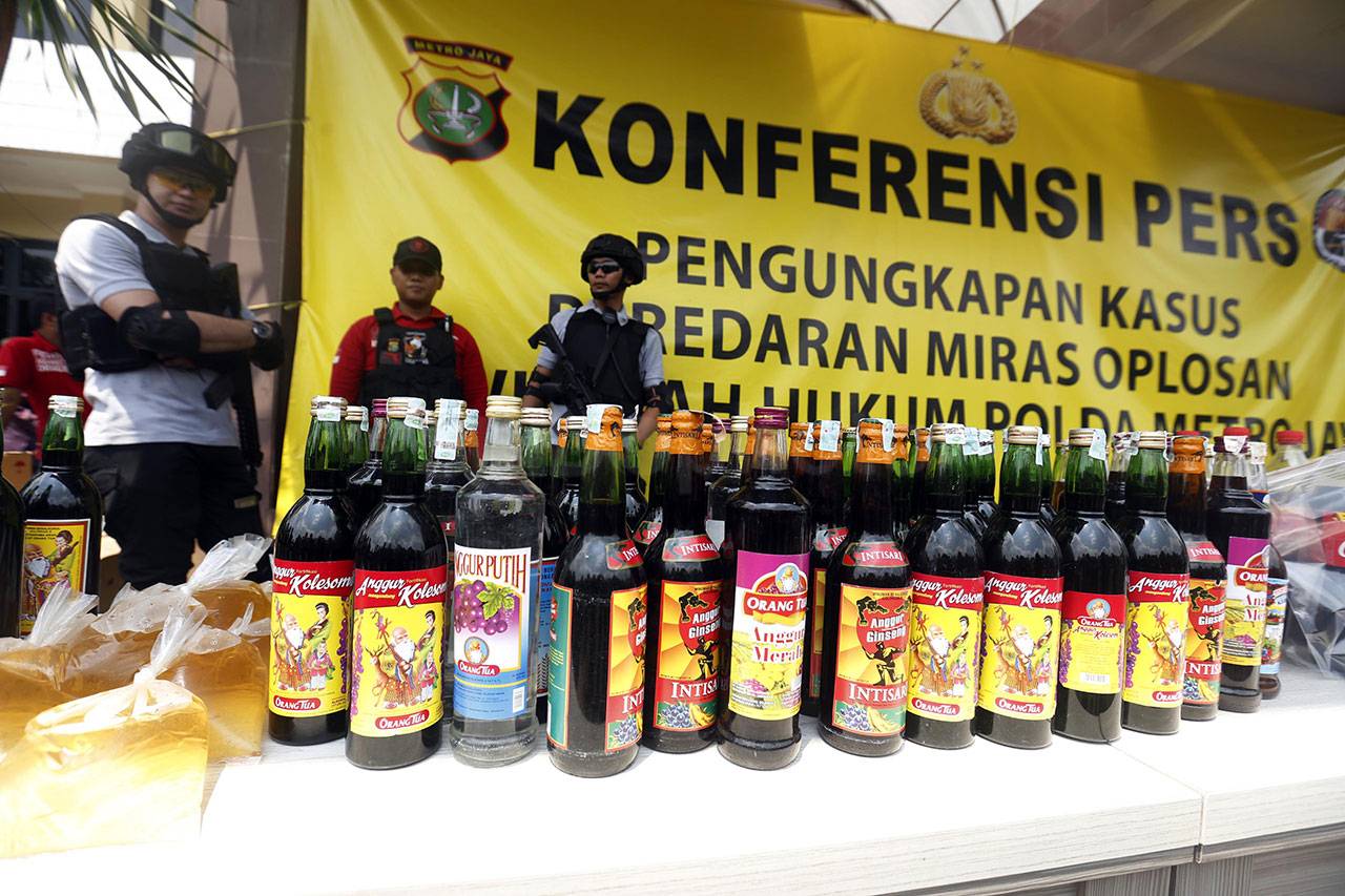Polri Amankan Miras...