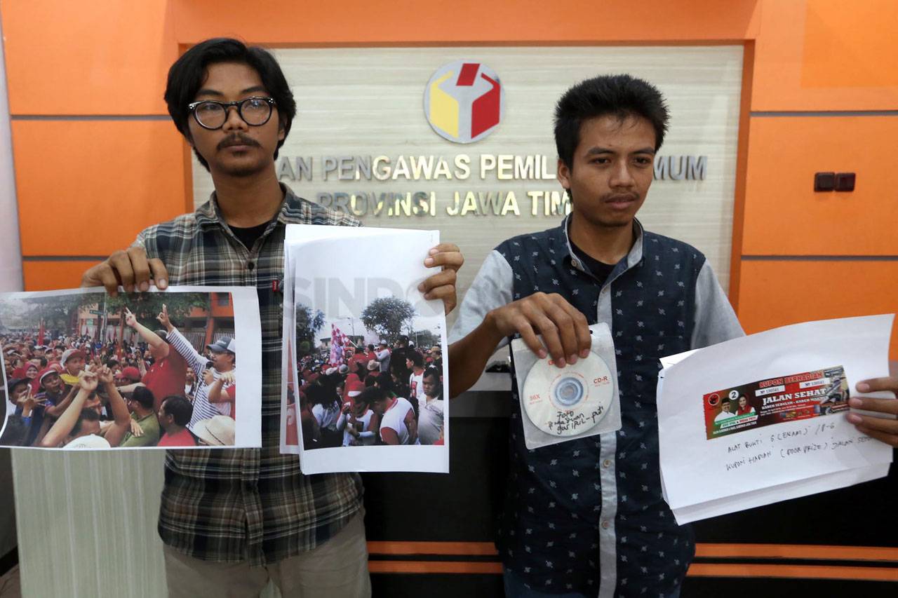 Dua Mahasiswa Laporkan...