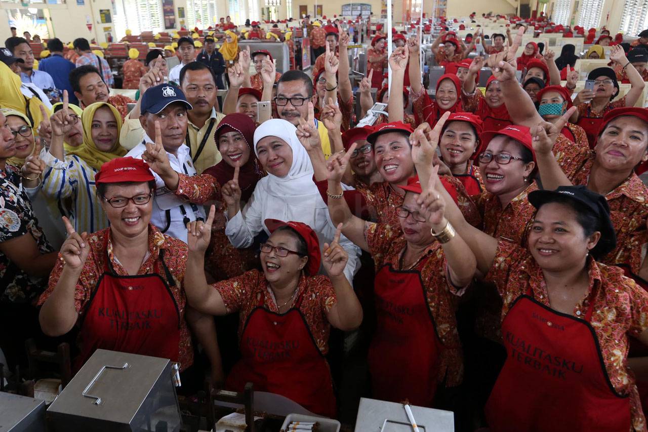 Cagub Khofifah Indar...