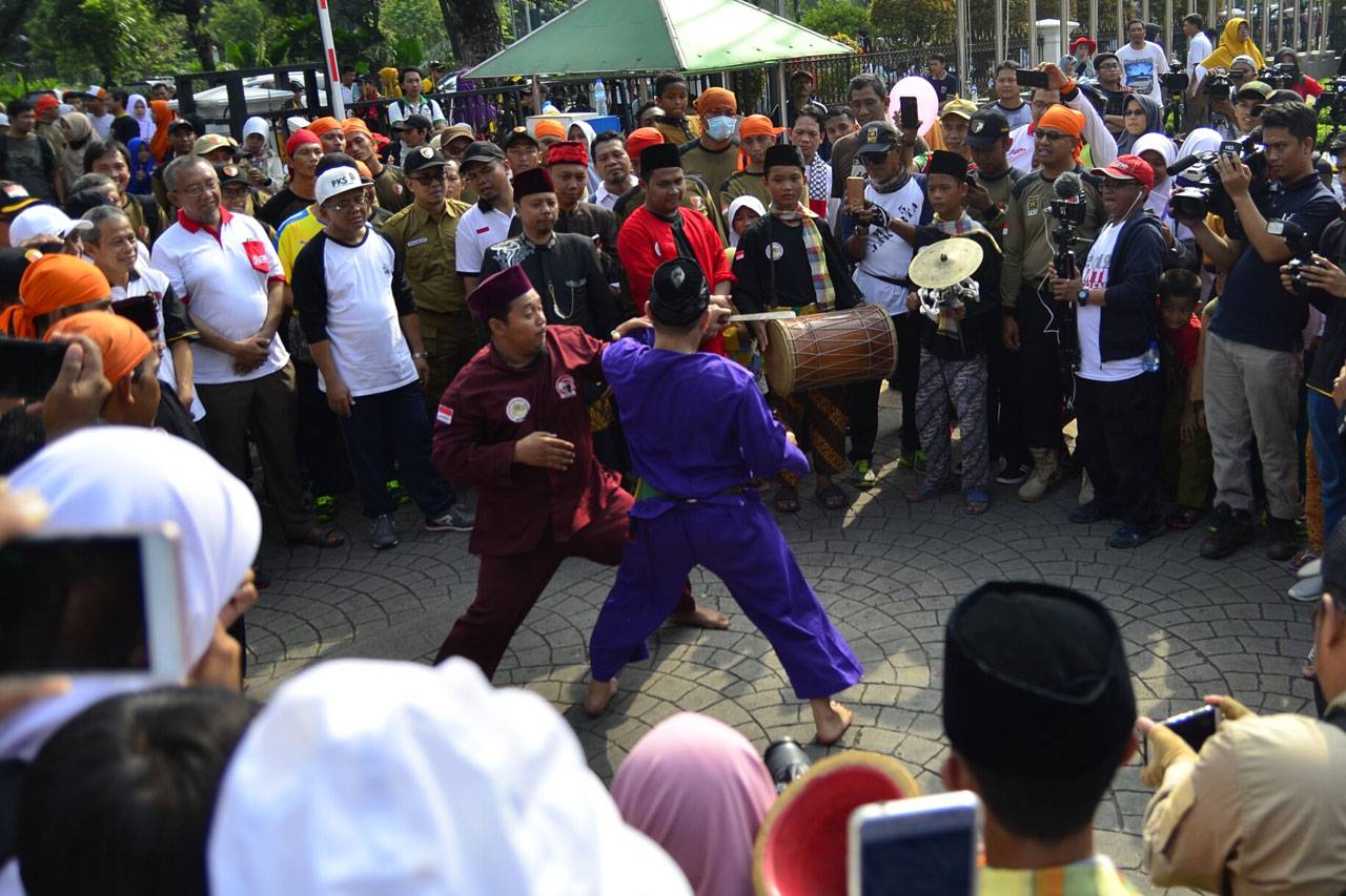 Jalan Sehat Gebyar Milad...