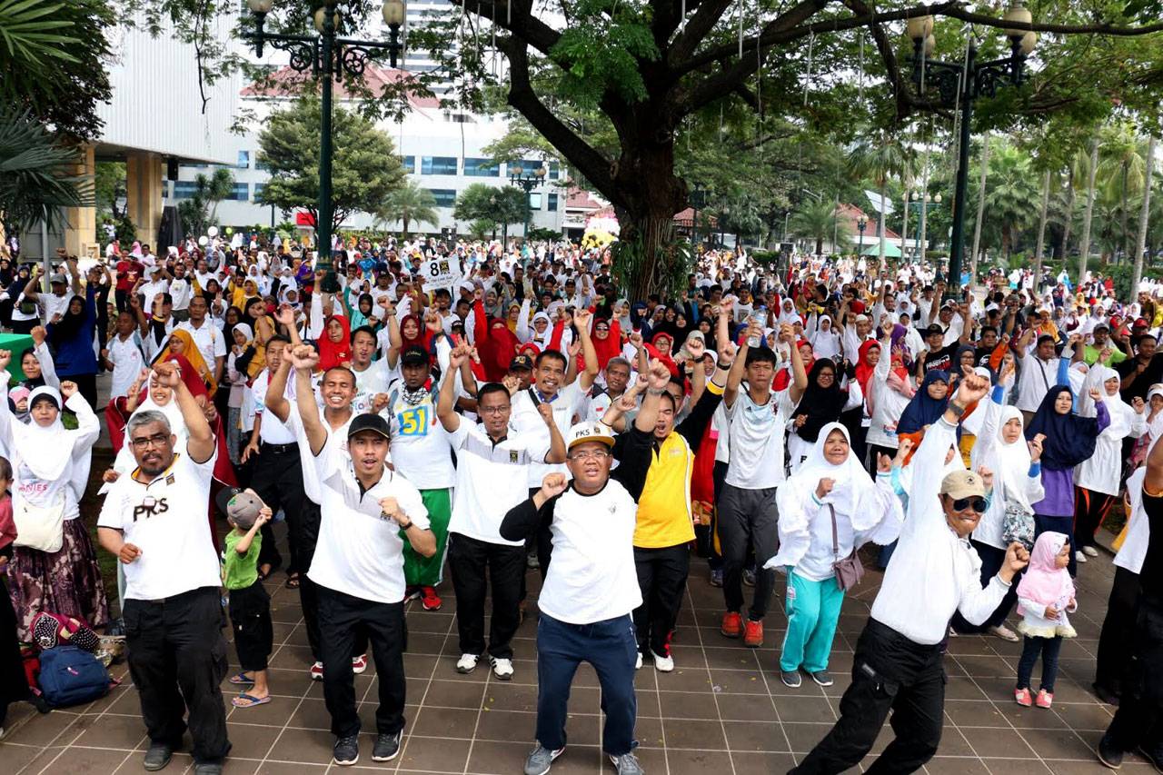 Jalan Sehat Gebyar Milad...