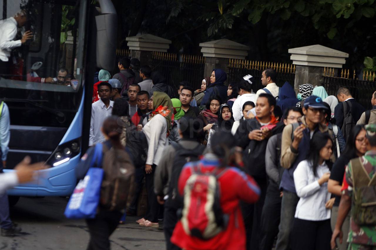 Ganjil Genap Diberlakukan...