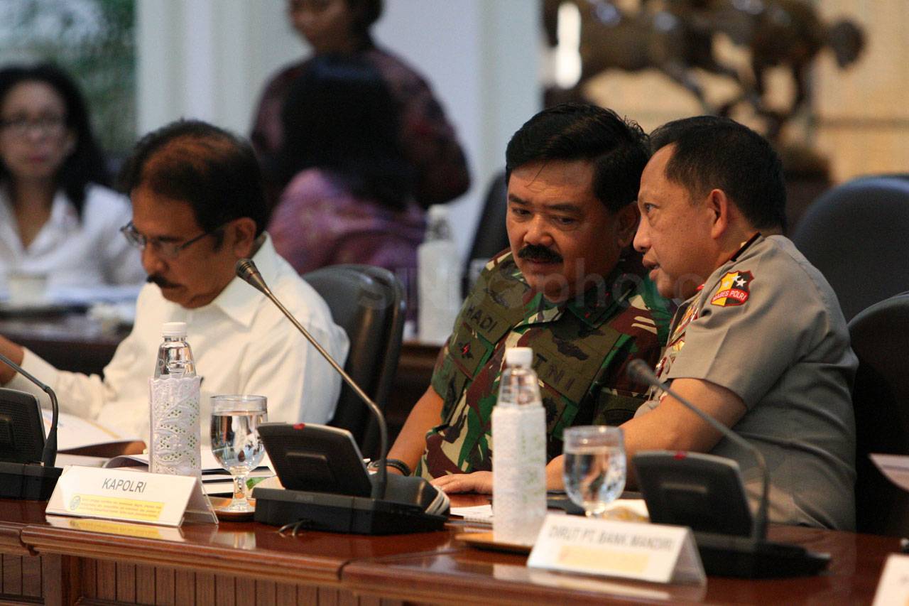 Presiden Jokowi Pimpin...