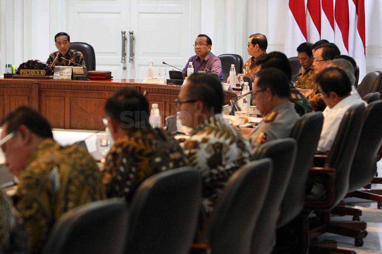 Presiden Jokowi Pimpin...