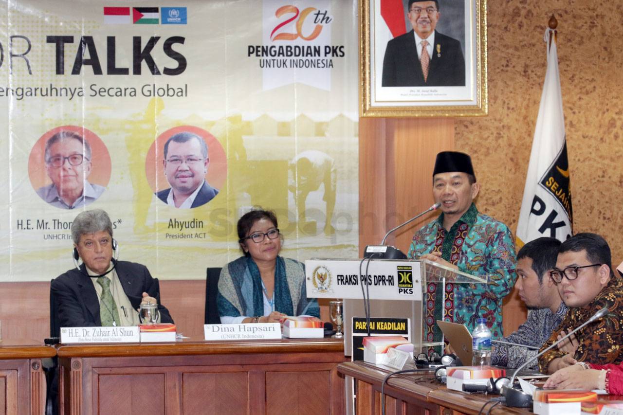 Penanganan Pengungsi...
