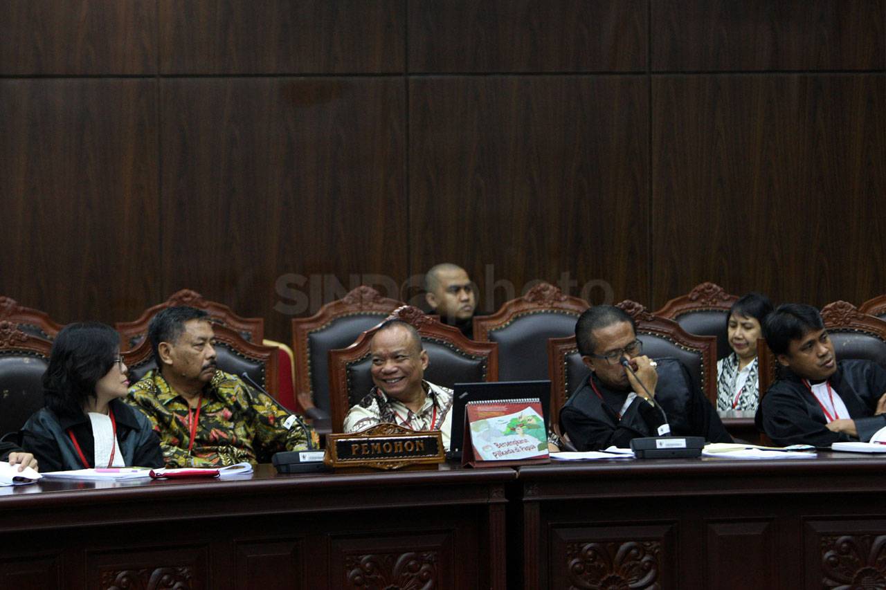 MK Gelar Sidang Uji...
