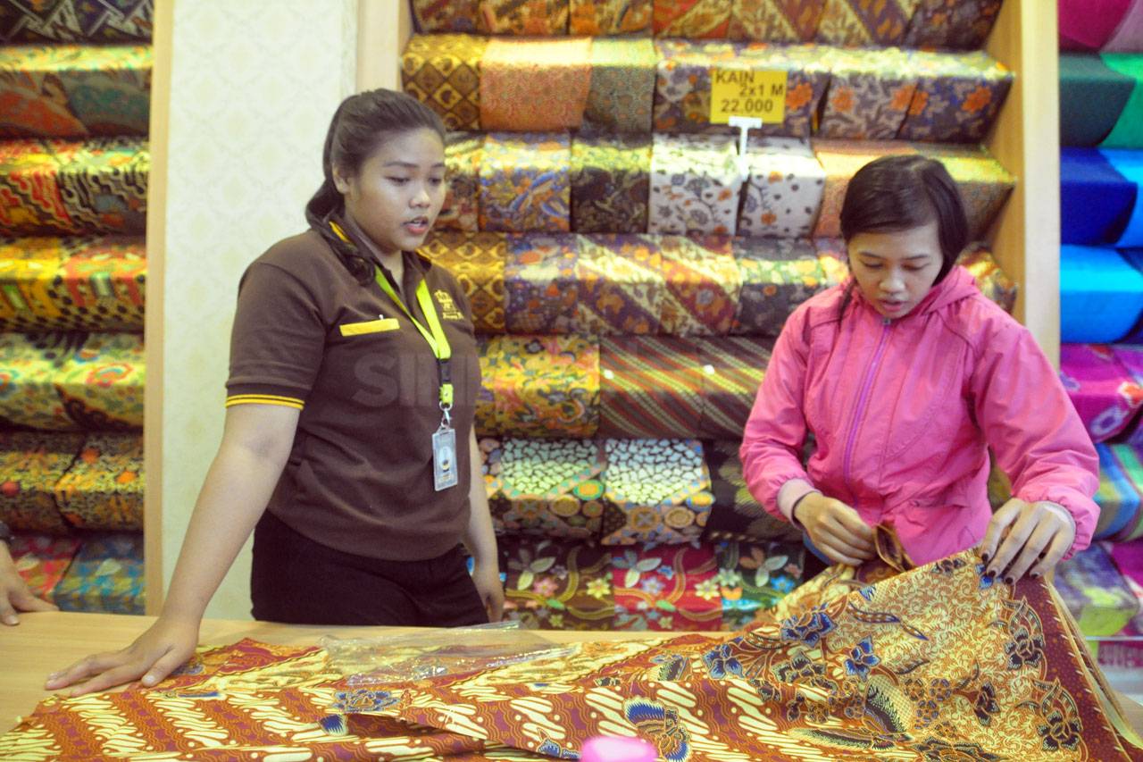 Batik Benang Ratu Hadirkan...