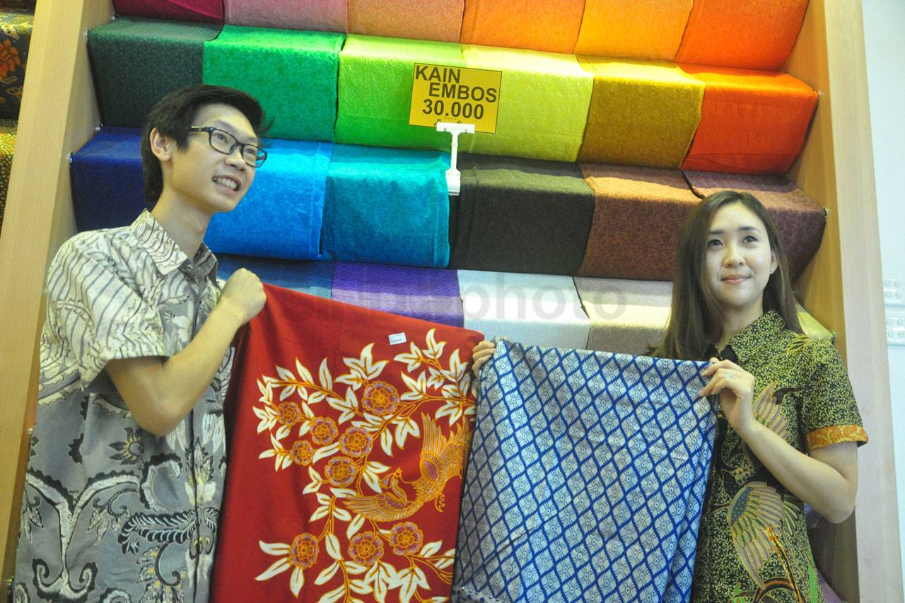Batik Benang Ratu Hadirkan...