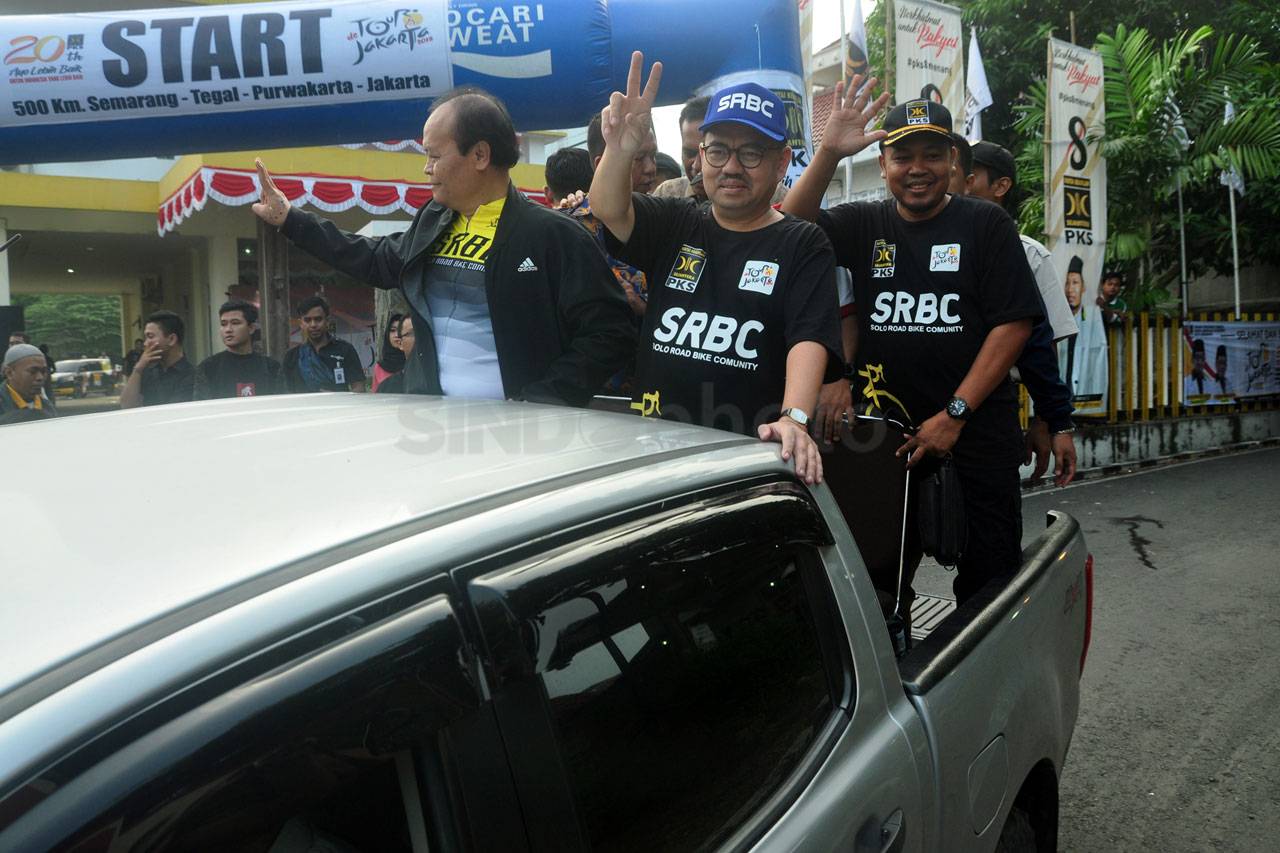 Hidayat Nur Wahid dan...