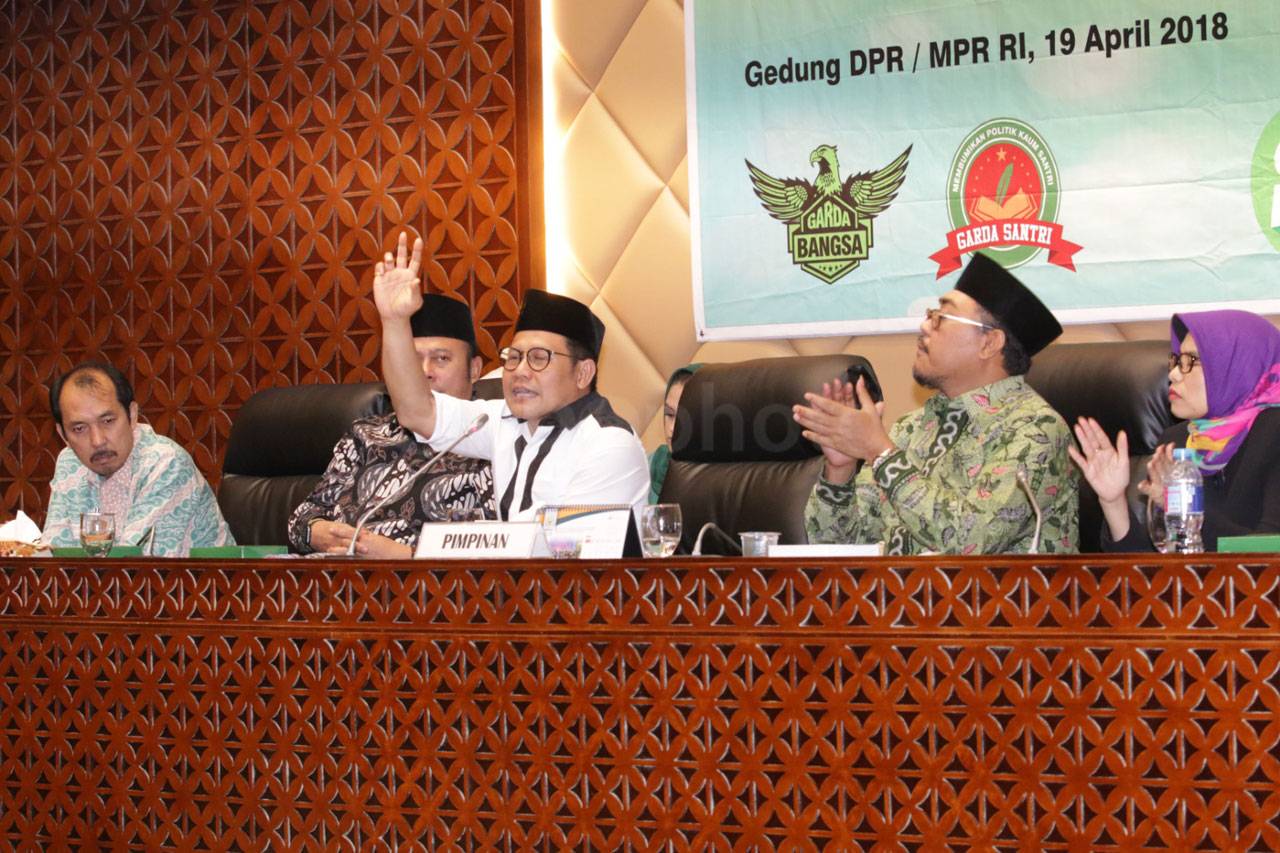 Ratusan Santri Ikuti...