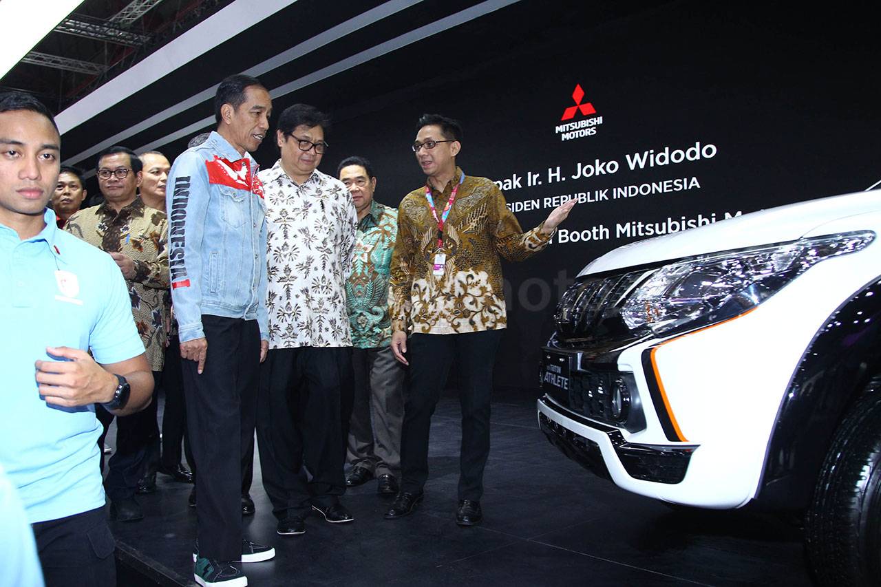 Presiden Jokowi Buka...