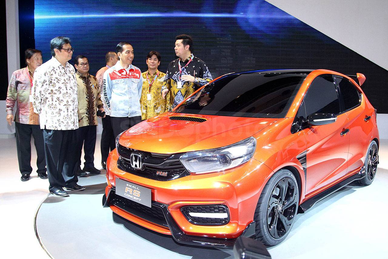 Presiden Jokowi Buka...