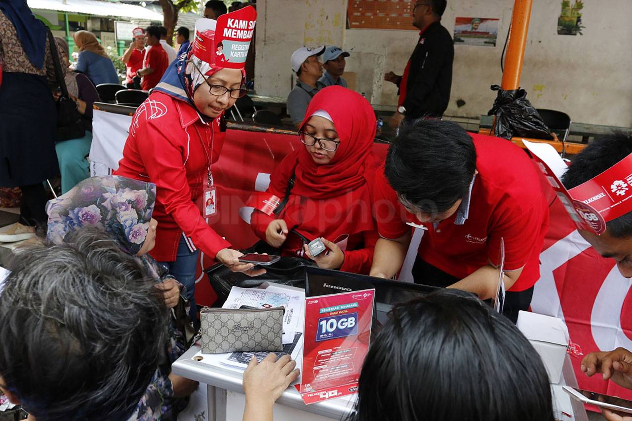 Telkomsel dan Dukcapil...