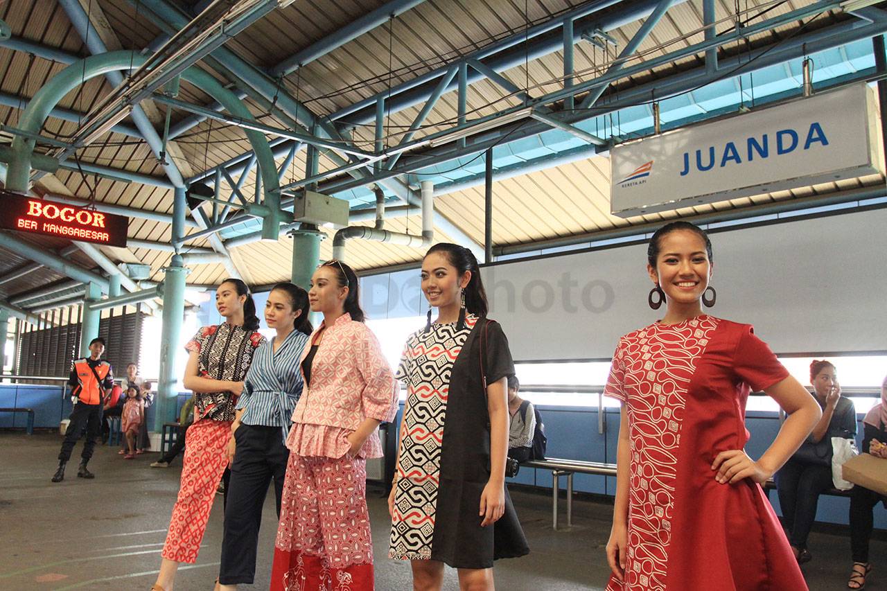 Fashion Show di Atas...