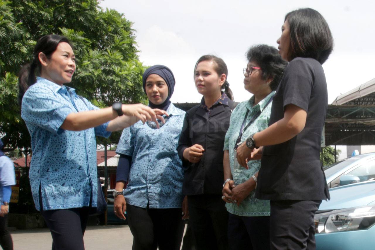 Peringati Hari Kartini,...