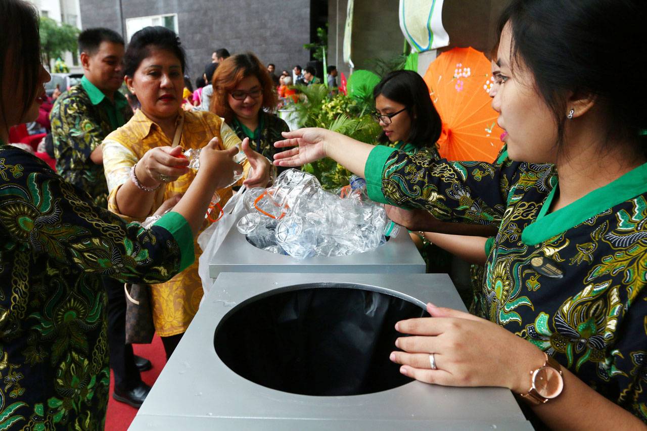 Tukar Sampah dengan...