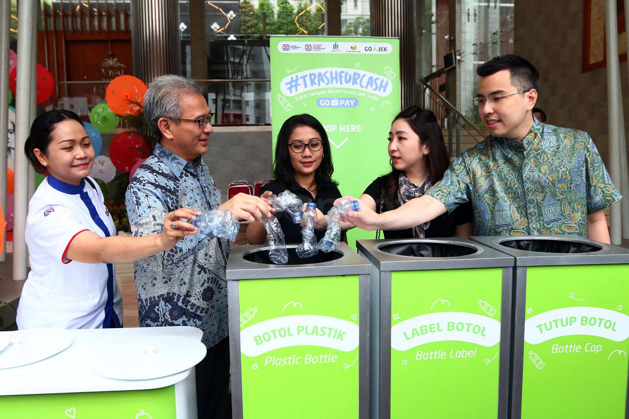 Tukar Sampah dengan...