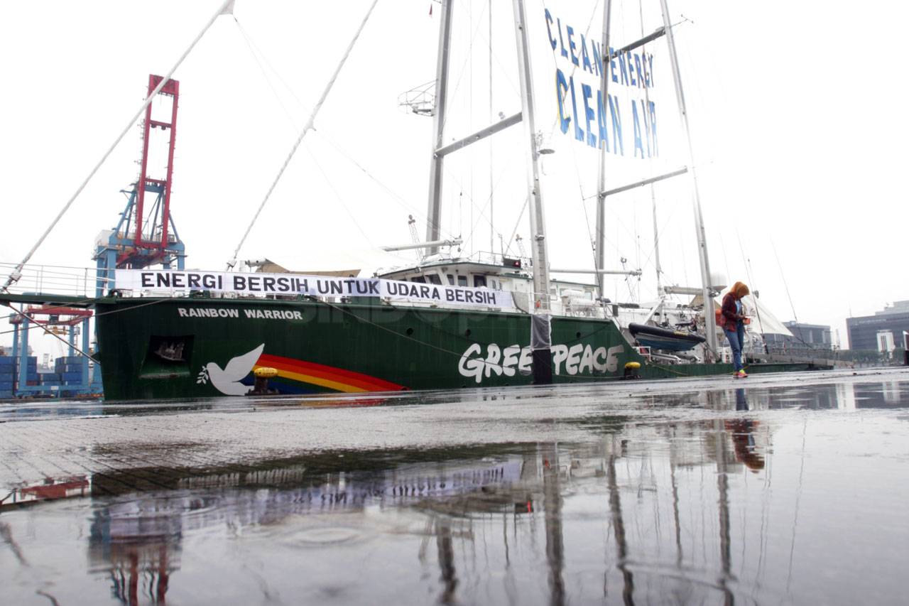 Kapal Rainbow Warrior...