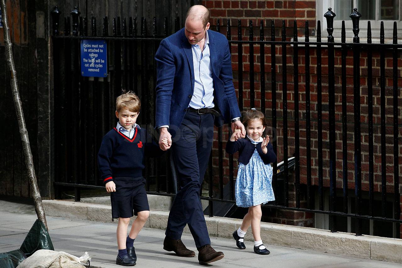 Kate Middleton Didampingi...