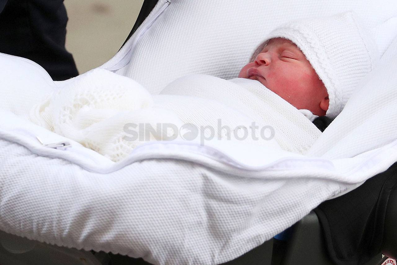 Kate Middleton Didampingi...