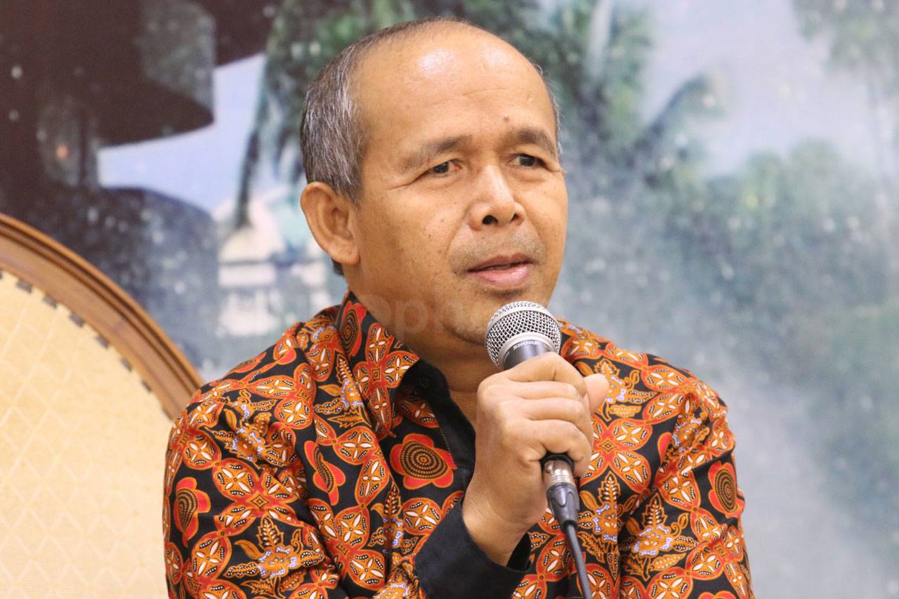 DPR Akan Kaji Ulang...