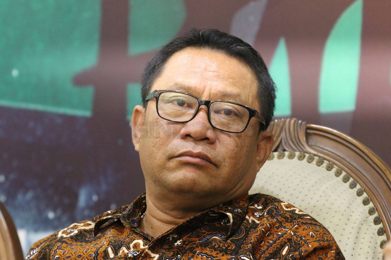 DPR Akan Kaji Ulang...
