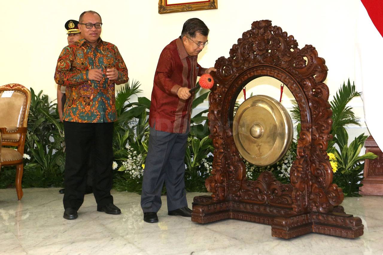 Wapres Jusuf Kalla Buka...