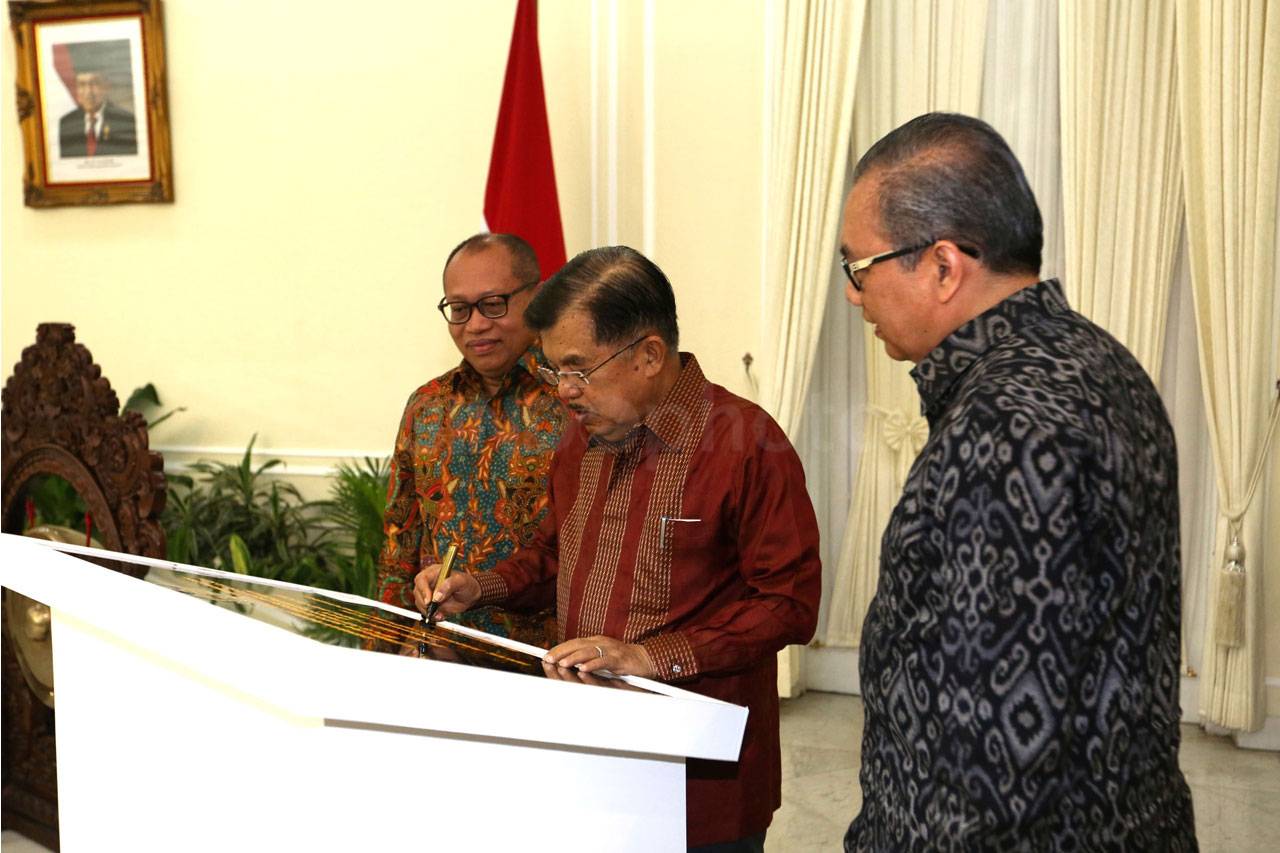 Wapres Jusuf Kalla Buka...