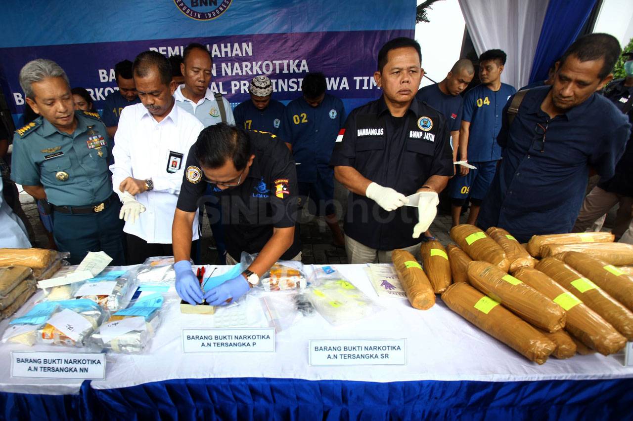 BNNP Jawa Timur Musnahkan...