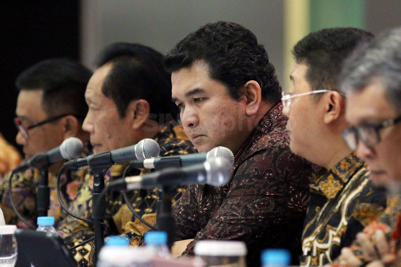 Semen Indonesia Bagikan...