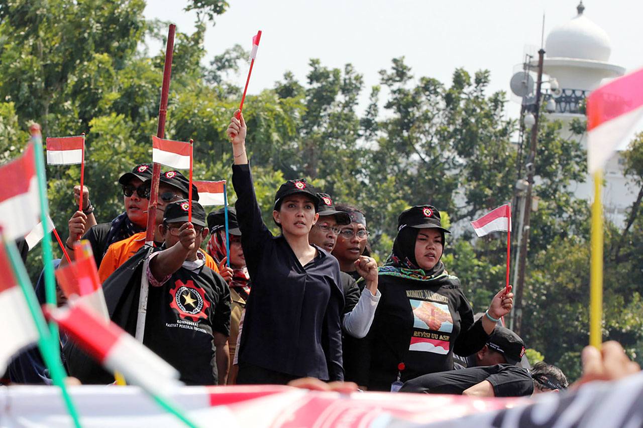 Konfedarasi Pekerja...