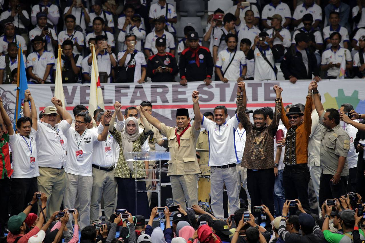 Prabowo Hadiri Peringatan...