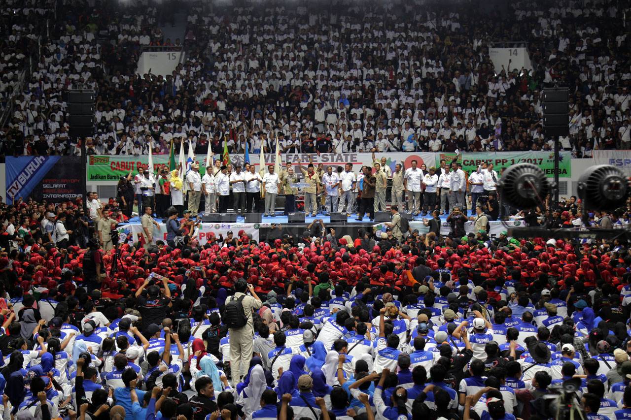 Prabowo Hadiri Peringatan...