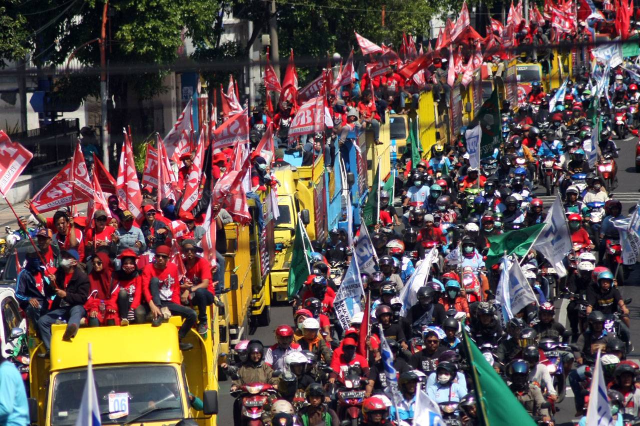Ribuan Buruh di Jatim...