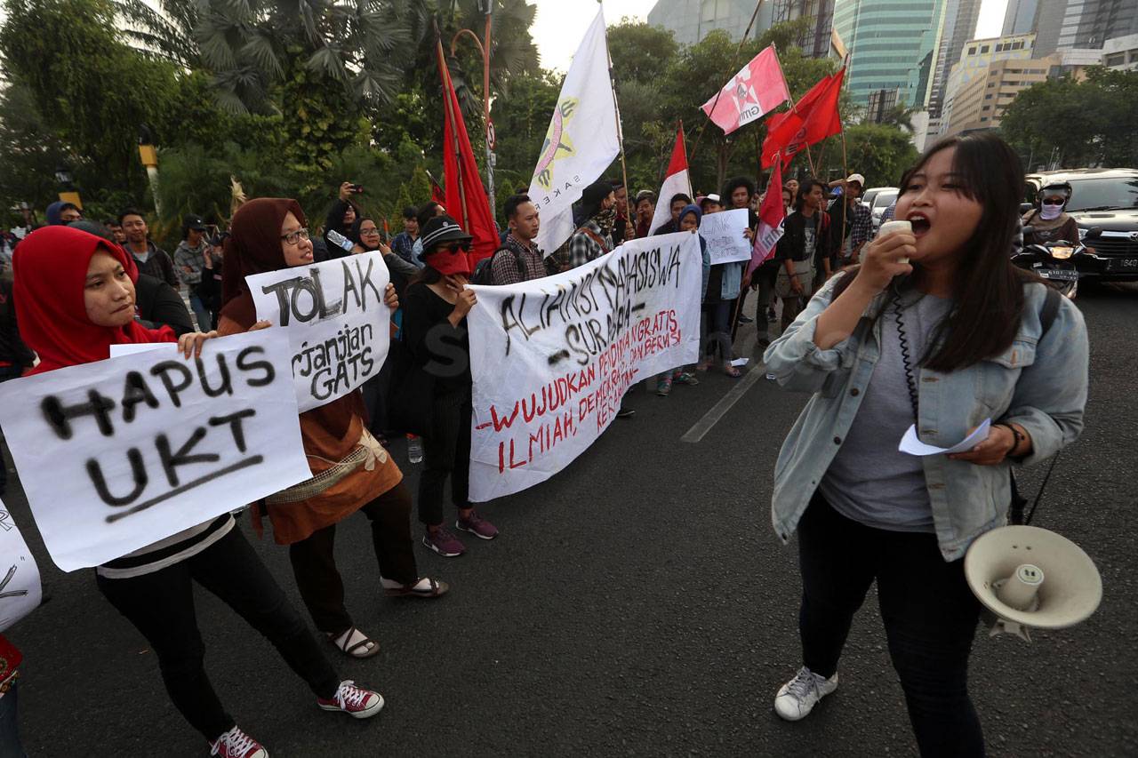 Aliansi Mahasiswa Surabaya...