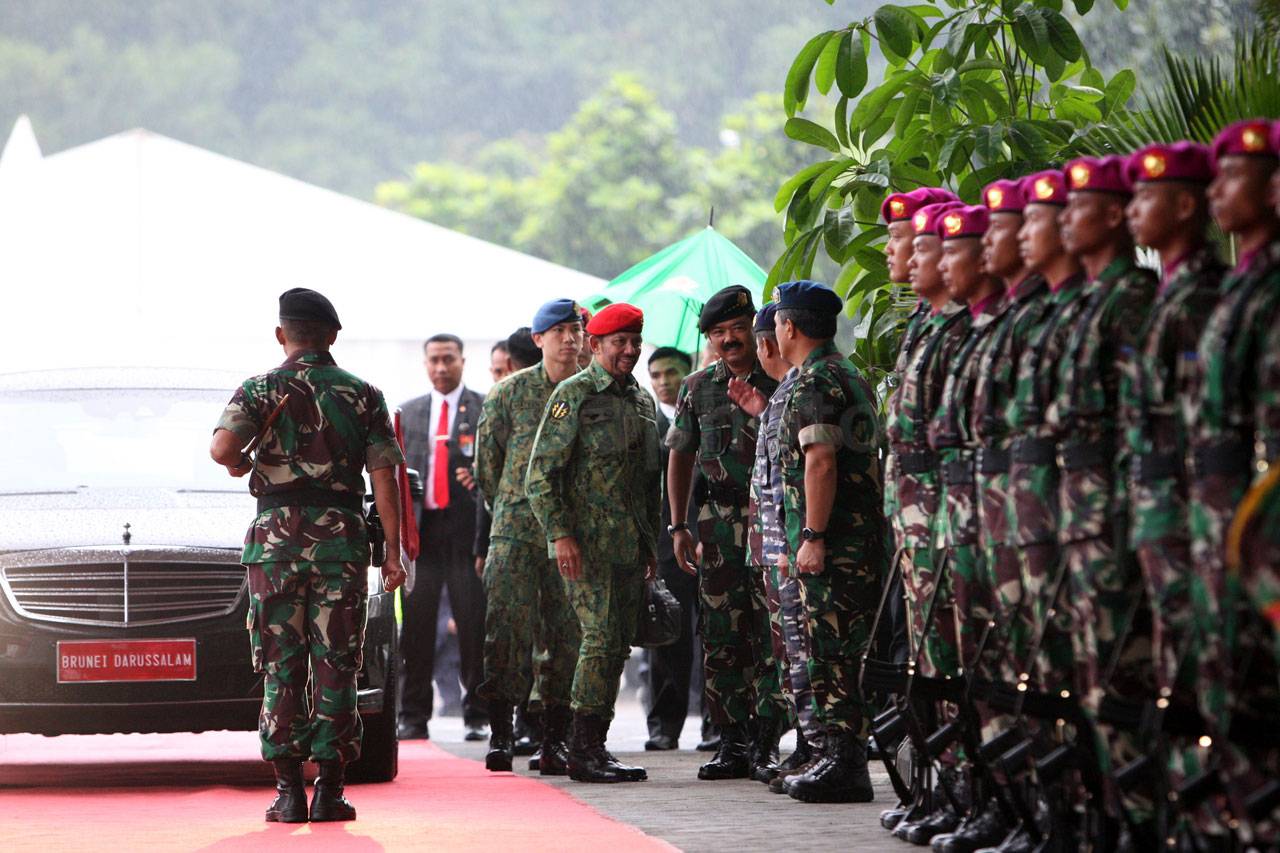 Kunjungi Mabes TNI,...
