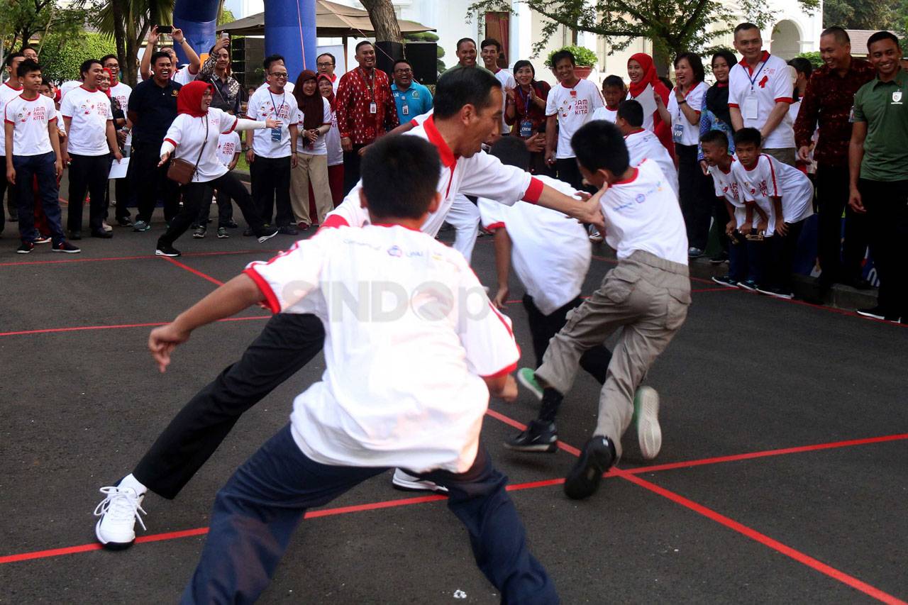 Peringati Hardiknas,...