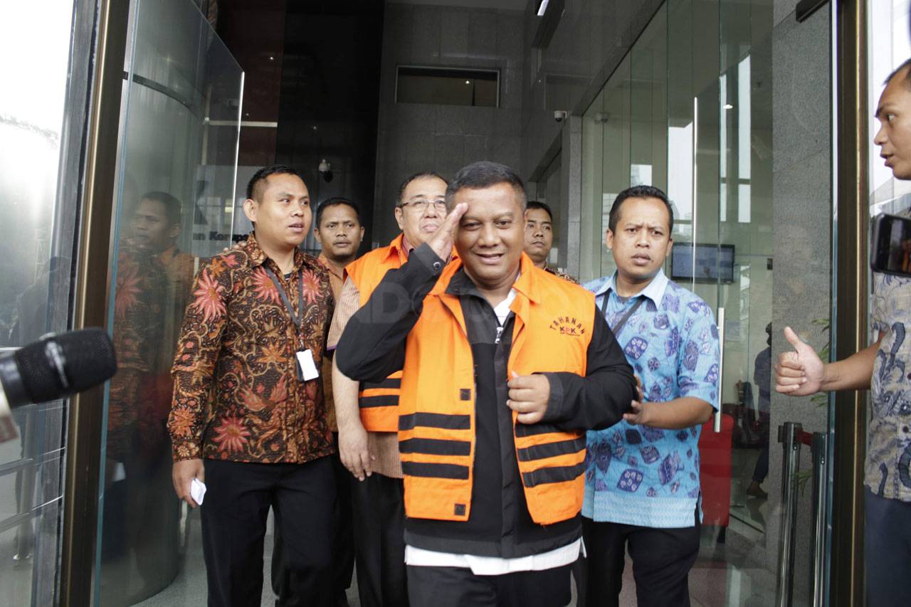 Bupati Mojokerto Nonaktif...
