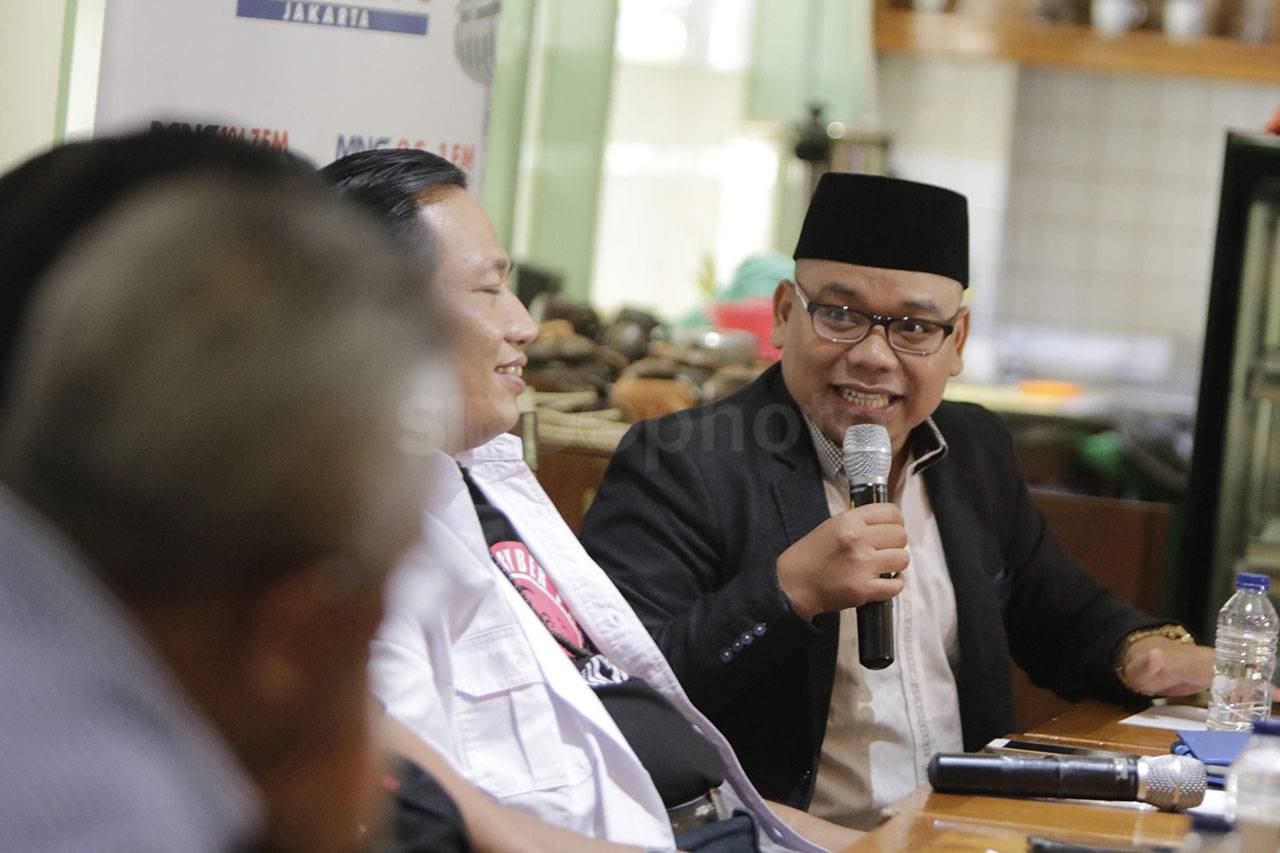Diskusi Politik Tagar...