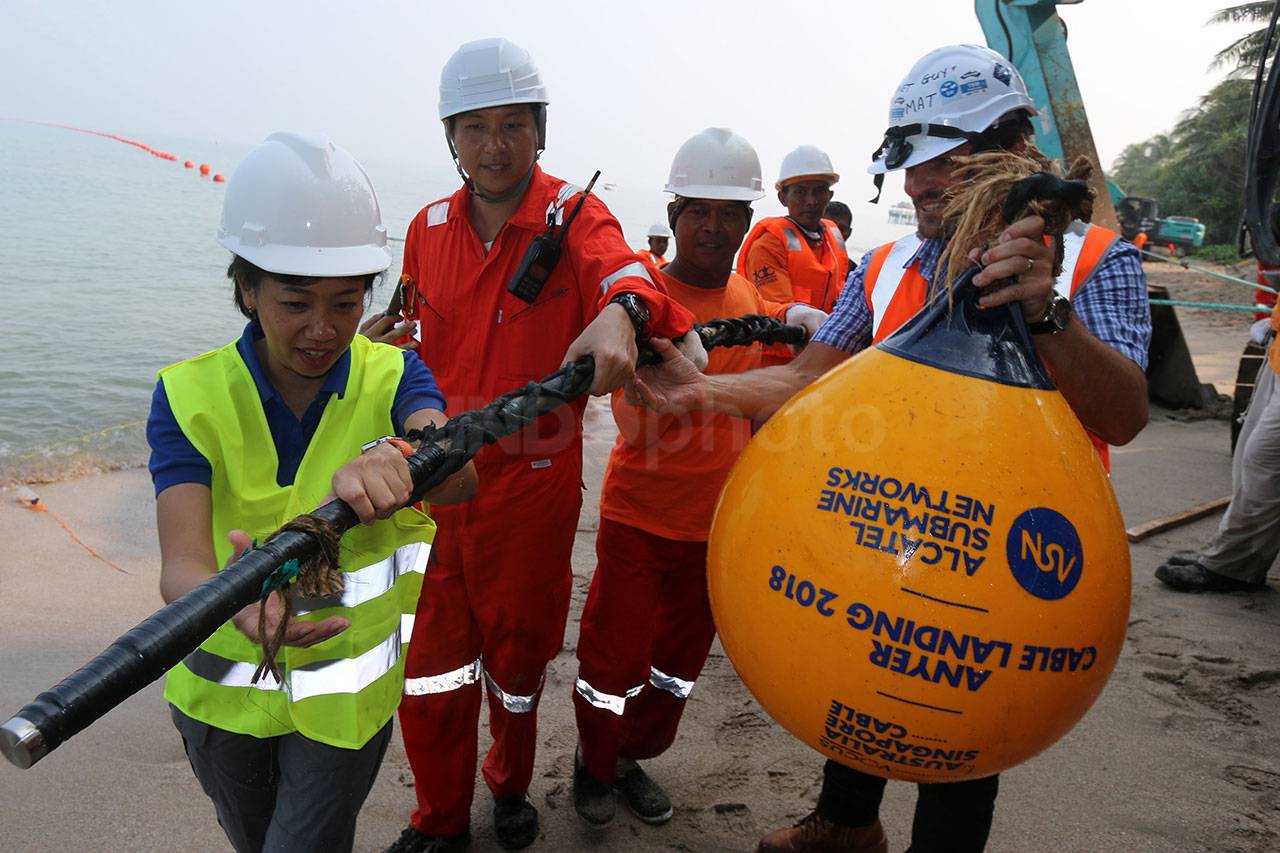 Pendaratan Proyek Kabel...