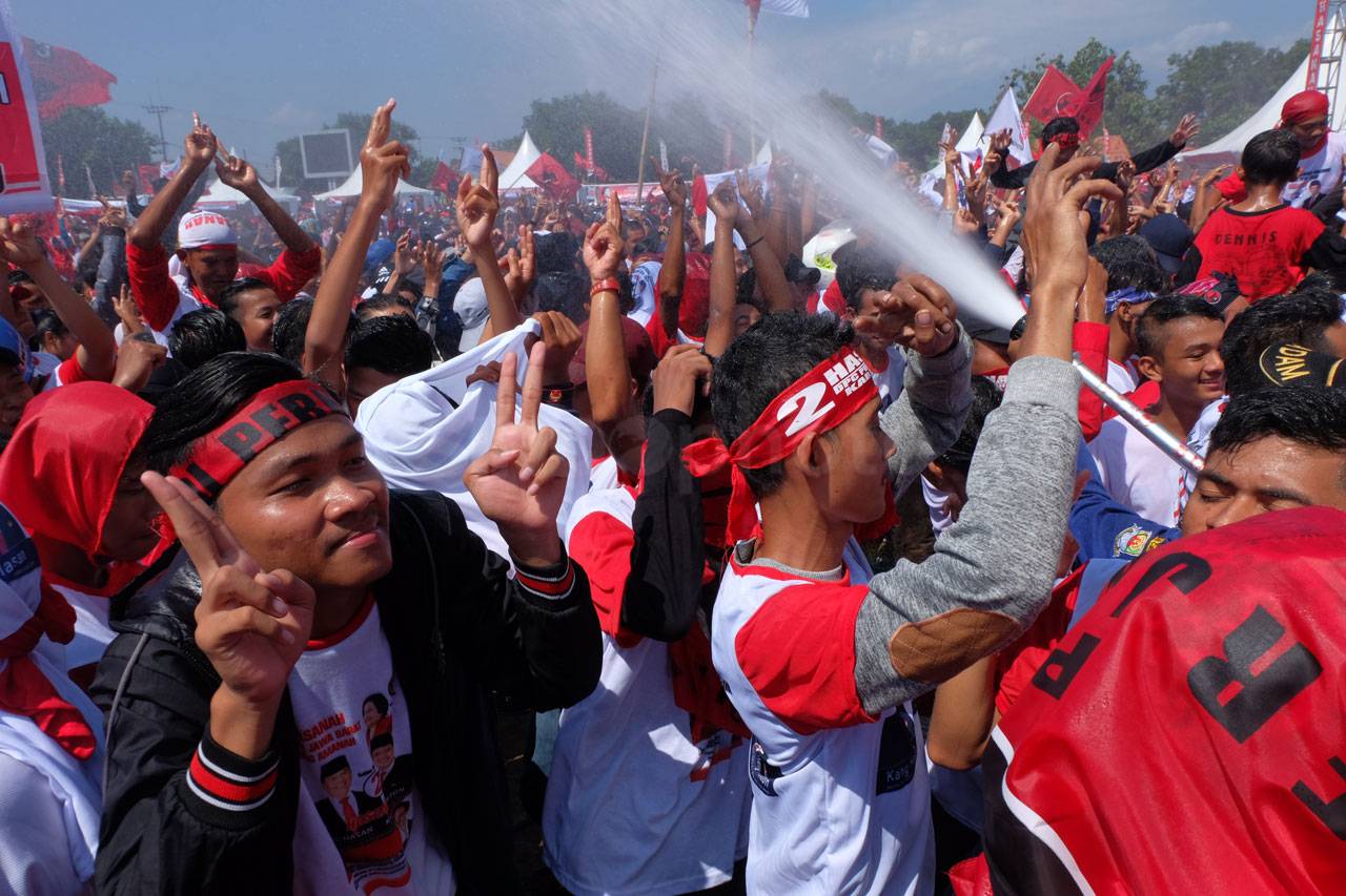 Megawati Hadiri Kampanye...
