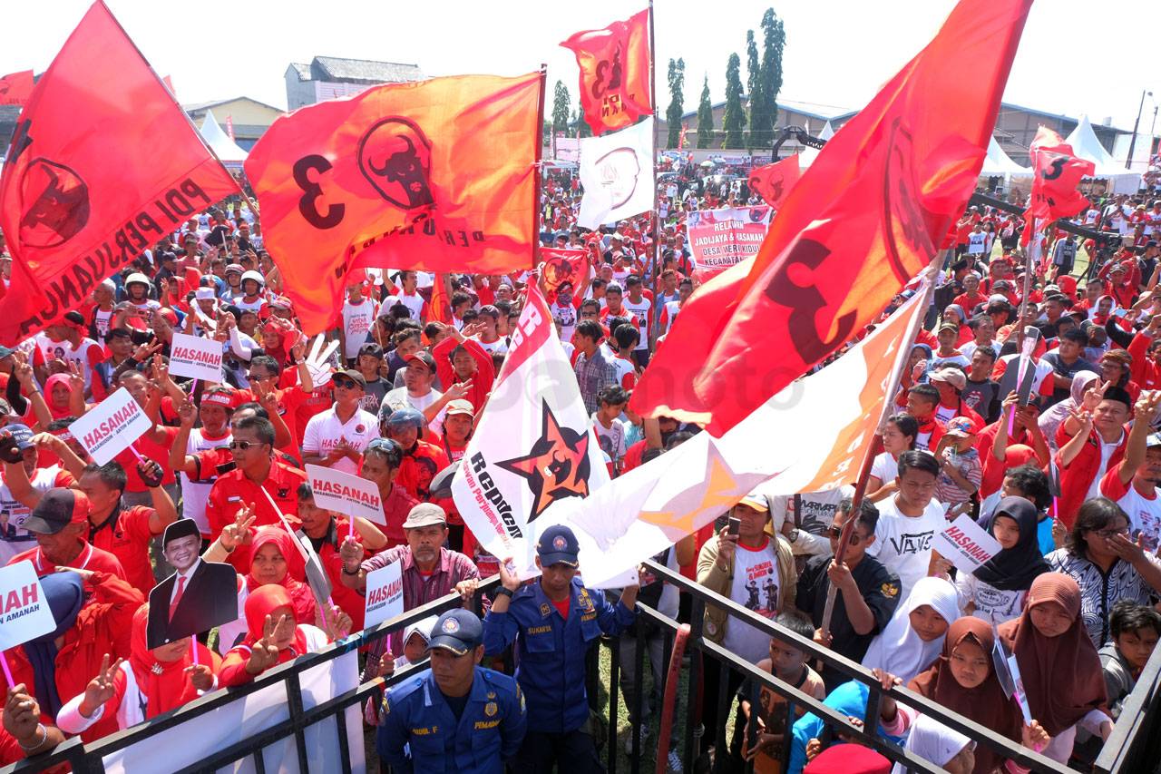 Megawati Hadiri Kampanye...