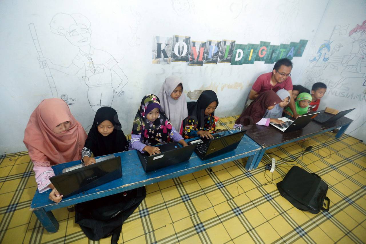 Bupati Kebumen Yazid...