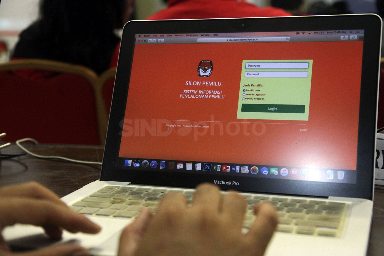 KPU Gelar Rapat Pembahasan...