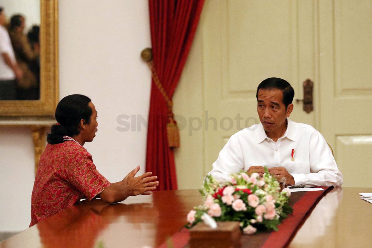 Presiden Jokowi Terima...