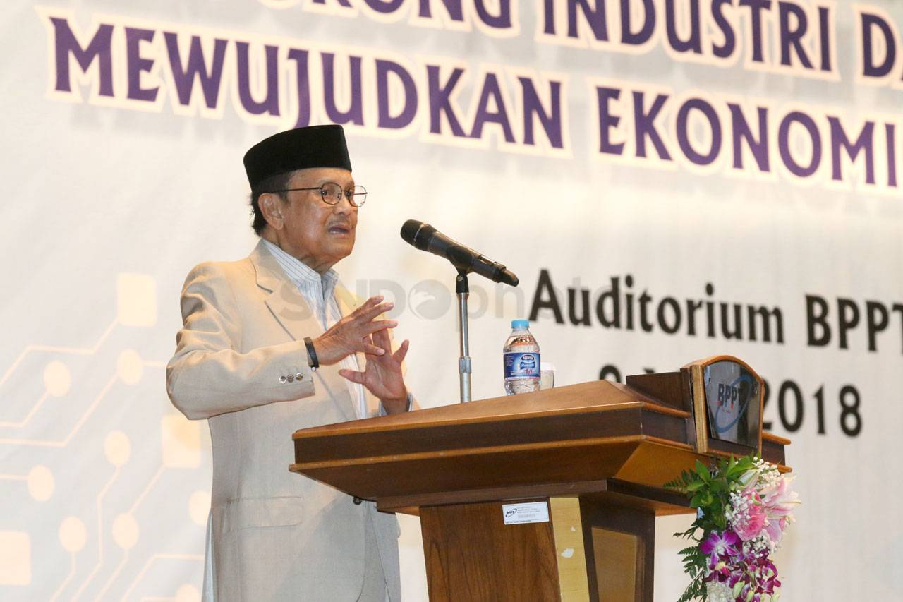 BJ Habibie Dukung Indonesia...