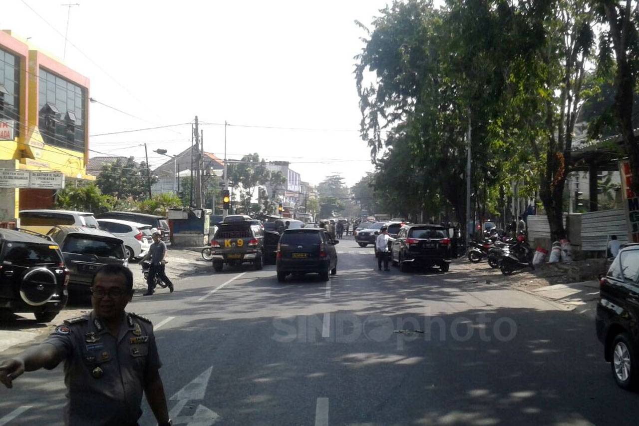 Polisi Amankan Lokasi...