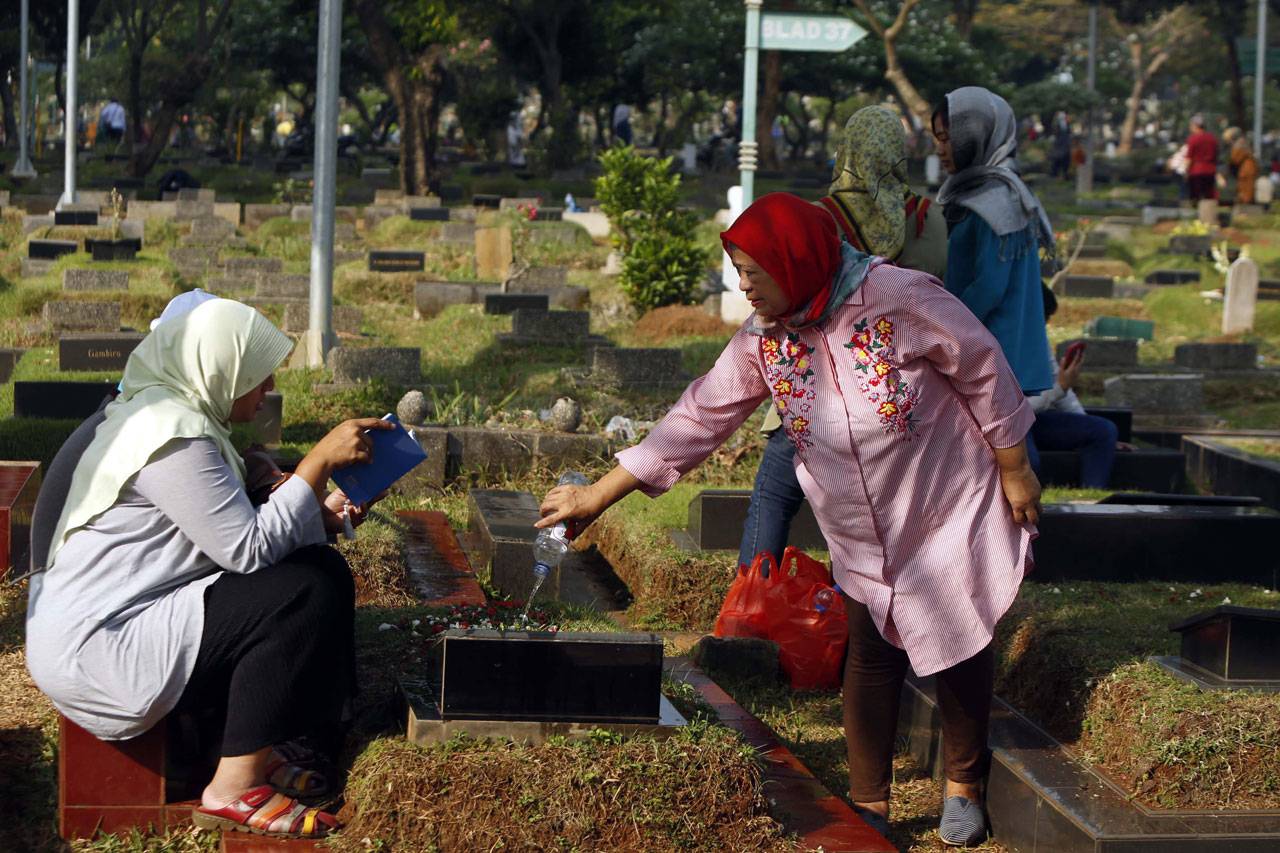 Jelang Puasa, TPU Karet...