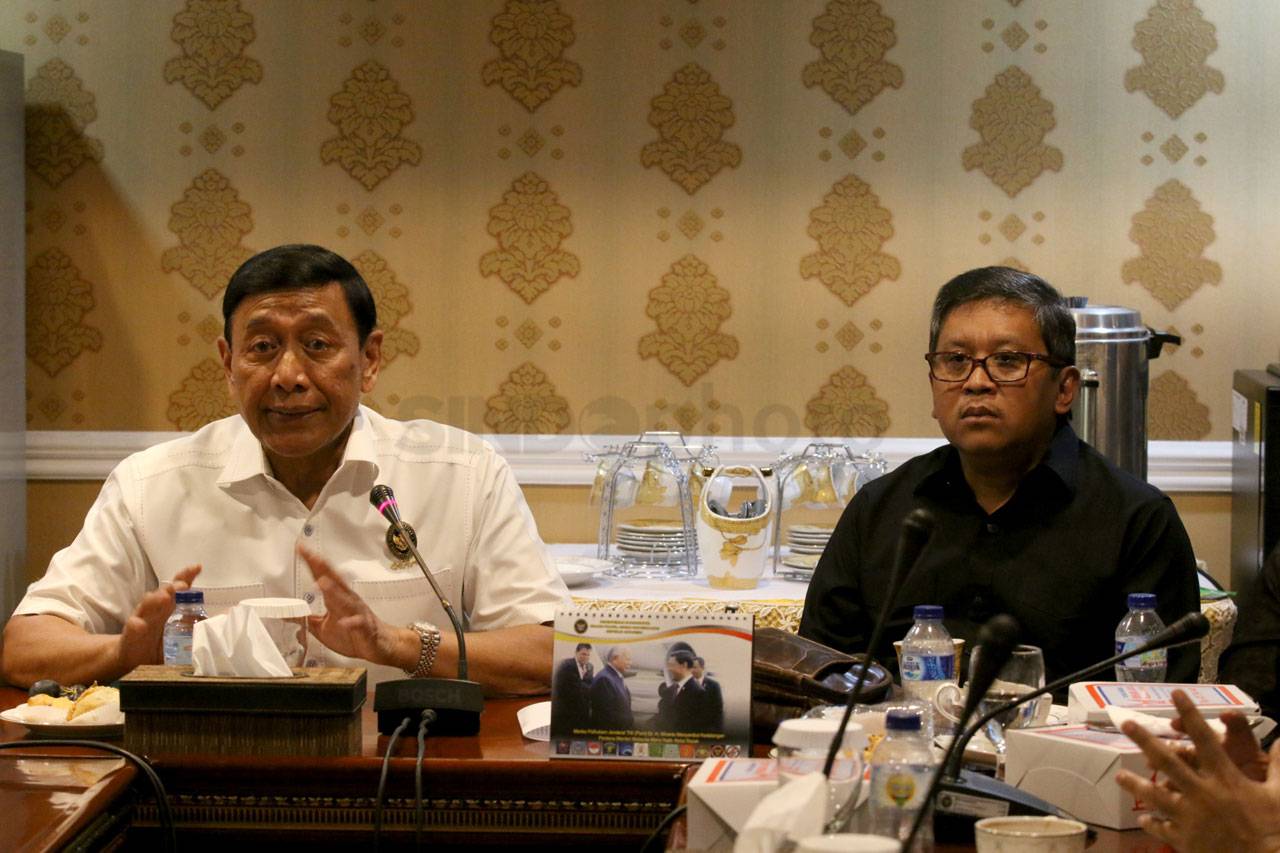 Wiranto Gelar Pertemuan...